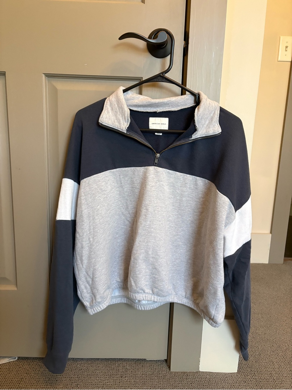 American Eagle Outfitters Colorblock Quarter-Zip Pullover - Navy & Light Gray